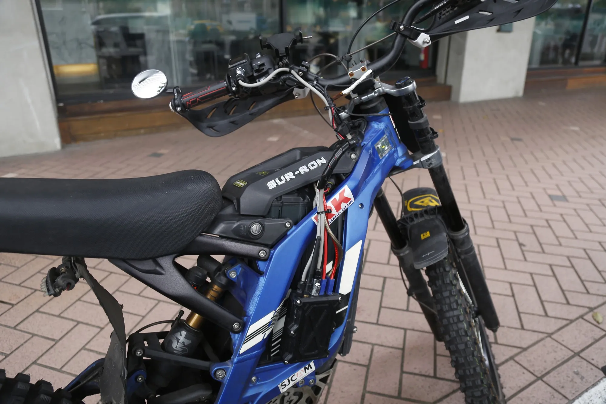 PurismEV 載具原型與車端裝置